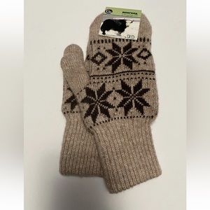 Yak wool blend mittens taupe made in Mongolia sizes S, M